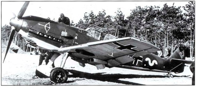 месс Е-1 на аэродроме.jpg